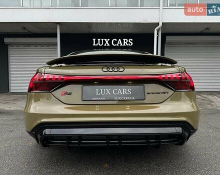 Зеленый Ауди RS e-tron GT, объемом двигателя 0 л и пробегом 27 тыс. км за 71900 $, фото 37 на Automoto.ua