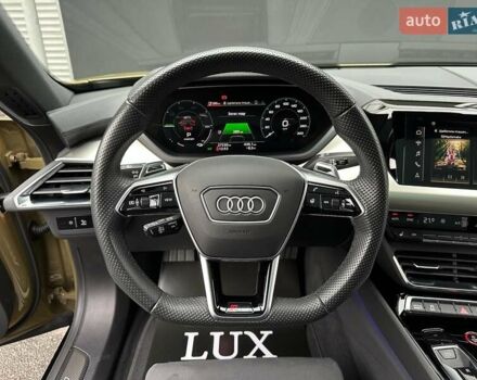 Зеленый Ауди RS e-tron GT, объемом двигателя 0 л и пробегом 27 тыс. км за 71900 $, фото 48 на Automoto.ua