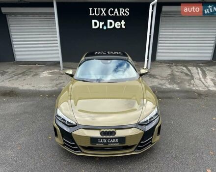 Зеленый Ауди RS e-tron GT, объемом двигателя 0 л и пробегом 27 тыс. км за 71900 $, фото 3 на Automoto.ua