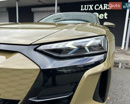 Зеленый Ауди RS e-tron GT, объемом двигателя 0 л и пробегом 27 тыс. км за 71900 $, фото 8 на Automoto.ua