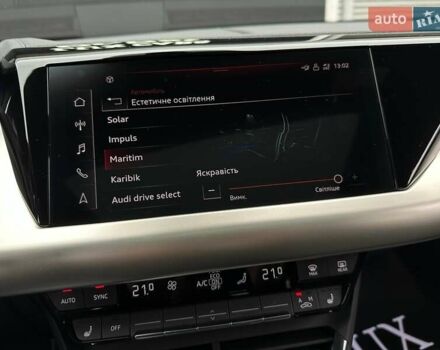 Зеленый Ауди RS e-tron GT, объемом двигателя 0 л и пробегом 27 тыс. км за 71900 $, фото 71 на Automoto.ua