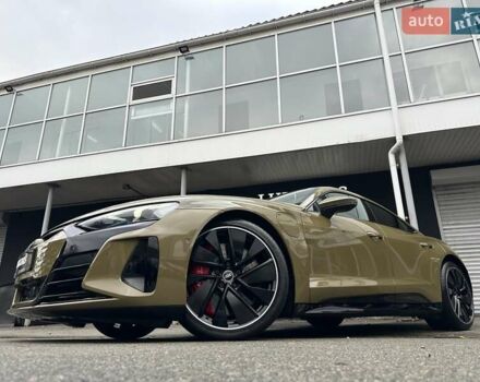 Зеленый Ауди RS e-tron GT, объемом двигателя 0 л и пробегом 27 тыс. км за 71900 $, фото 11 на Automoto.ua