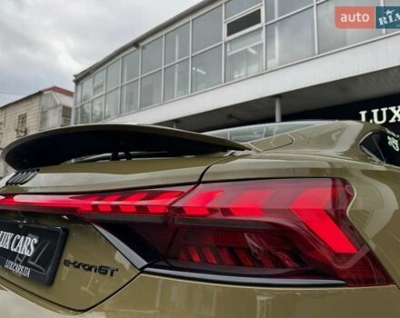 Зеленый Ауди RS e-tron GT, объемом двигателя 0 л и пробегом 27 тыс. км за 71900 $, фото 42 на Automoto.ua