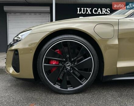 Зеленый Ауди RS e-tron GT, объемом двигателя 0 л и пробегом 27 тыс. км за 71900 $, фото 32 на Automoto.ua