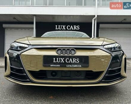 Зеленый Ауди RS e-tron GT, объемом двигателя 0 л и пробегом 27 тыс. км за 71900 $, фото 7 на Automoto.ua