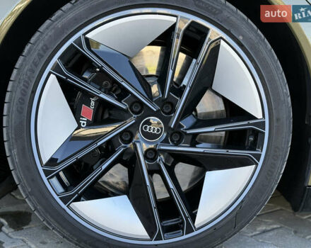 Зелений Ауді RS e-tron GT, об'ємом двигуна 0 л та пробігом 19 тис. км за 69000 $, фото 5 на Automoto.ua