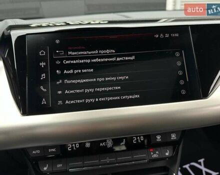 Зеленый Ауди RS e-tron GT, объемом двигателя 0 л и пробегом 27 тыс. км за 71900 $, фото 73 на Automoto.ua