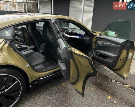 Зеленый Ауди RS e-tron GT, объемом двигателя 0 л и пробегом 27 тыс. км за 71900 $, фото 84 на Automoto.ua