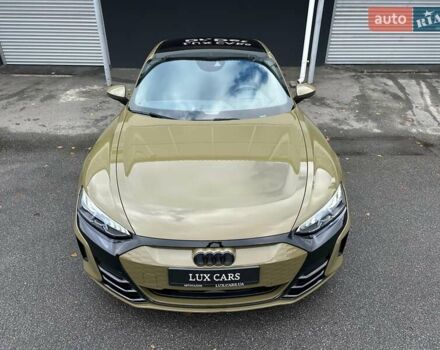 Зеленый Ауди RS e-tron GT, объемом двигателя 0 л и пробегом 27 тыс. км за 71900 $, фото 4 на Automoto.ua