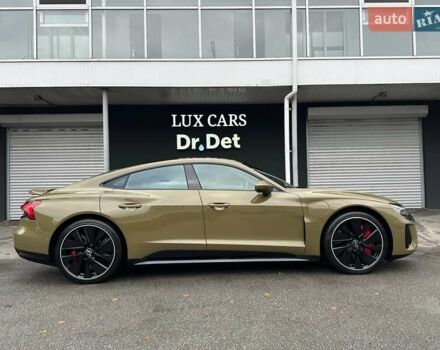 Зеленый Ауди RS e-tron GT, объемом двигателя 0 л и пробегом 27 тыс. км за 71900 $, фото 34 на Automoto.ua