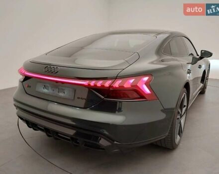 Зелений Ауді RS e-tron GT, об'ємом двигуна 0 л та пробігом 49 тис. км за 75900 $, фото 3 на Automoto.ua