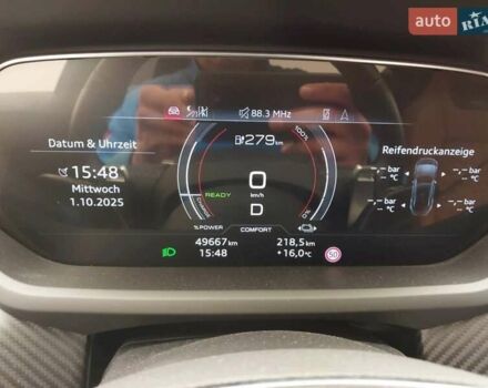 Зелений Ауді RS e-tron GT, об'ємом двигуна 0 л та пробігом 49 тис. км за 75900 $, фото 5 на Automoto.ua
