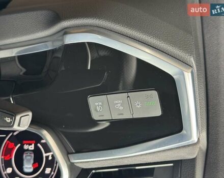 Сірий Ауді RS Q3, об'ємом двигуна 2.48 л та пробігом 48 тис. км за 59000 $, фото 40 на Automoto.ua