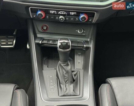 Сірий Ауді RS Q3, об'ємом двигуна 2.48 л та пробігом 48 тис. км за 59000 $, фото 36 на Automoto.ua