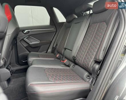 Сірий Ауді RS Q3, об'ємом двигуна 2.48 л та пробігом 48 тис. км за 59000 $, фото 23 на Automoto.ua