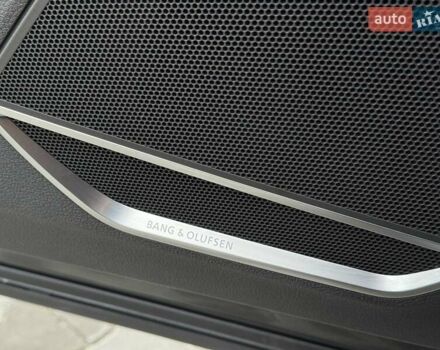 Сірий Ауді RS Q3, об'ємом двигуна 2.48 л та пробігом 48 тис. км за 59000 $, фото 17 на Automoto.ua