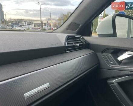 Білий Ауді RS Q3 Sportback, об'ємом двигуна 2.48 л та пробігом 26 тис. км за 61900 $, фото 33 на Automoto.ua