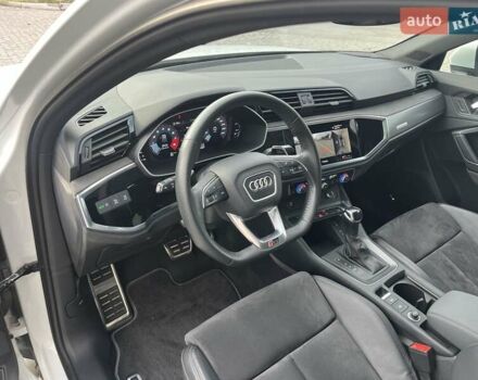 Білий Ауді RS Q3 Sportback, об'ємом двигуна 2.48 л та пробігом 26 тис. км за 61900 $, фото 29 на Automoto.ua