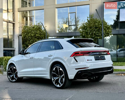 Білий Ауді RS Q8, об'ємом двигуна 4 л та пробігом 82 тис. км за 92500 $, фото 36 на Automoto.ua