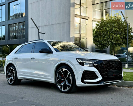Білий Ауді RS Q8, об'ємом двигуна 4 л та пробігом 82 тис. км за 92500 $, фото 24 на Automoto.ua