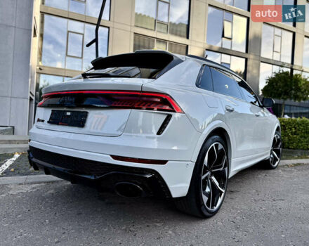 Білий Ауді RS Q8, об'ємом двигуна 4 л та пробігом 82 тис. км за 92500 $, фото 28 на Automoto.ua