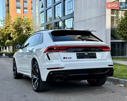 Білий Ауді RS Q8, об'ємом двигуна 4 л та пробігом 82 тис. км за 92500 $, фото 38 на Automoto.ua