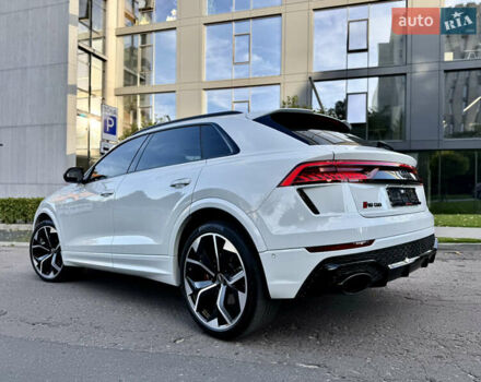 Білий Ауді RS Q8, об'ємом двигуна 4 л та пробігом 82 тис. км за 92500 $, фото 34 на Automoto.ua