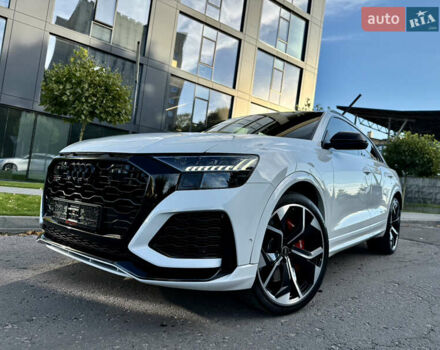 Білий Ауді RS Q8, об'ємом двигуна 4 л та пробігом 82 тис. км за 92500 $, фото 1 на Automoto.ua
