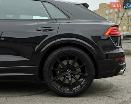 Чорний Ауді RS Q8, об'ємом двигуна 4 л та пробігом 174 тис. км за 76000 $, фото 15 на Automoto.ua