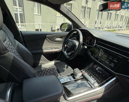 Чорний Ауді RS Q8, об'ємом двигуна 4 л та пробігом 35 тис. км за 115000 $, фото 17 на Automoto.ua