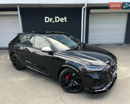 Чорний Ауді RS Q8, об'ємом двигуна 4 л та пробігом 86 тис. км за 93900 $, фото 19 на Automoto.ua