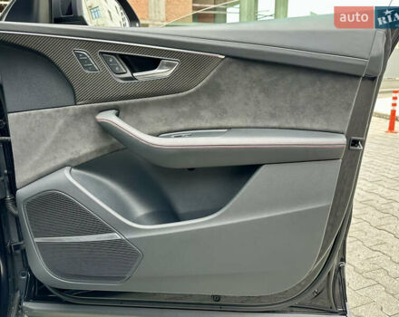 Черный Ауди RS Q8, объемом двигателя 4 л и пробегом 98 тыс. км за 84000 $, фото 55 на Automoto.ua