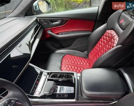 Черный Ауди RS Q8, объемом двигателя 4 л и пробегом 83 тыс. км за 81000 $, фото 3 на Automoto.ua