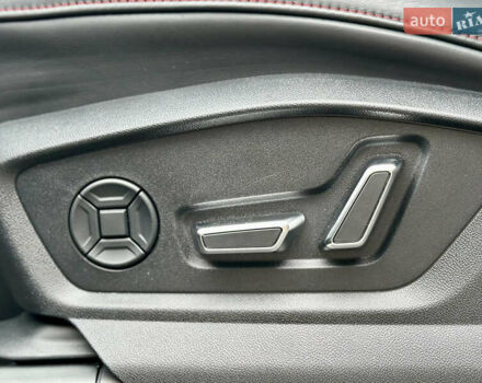 Черный Ауди RS Q8, объемом двигателя 4 л и пробегом 98 тыс. км за 84000 $, фото 46 на Automoto.ua