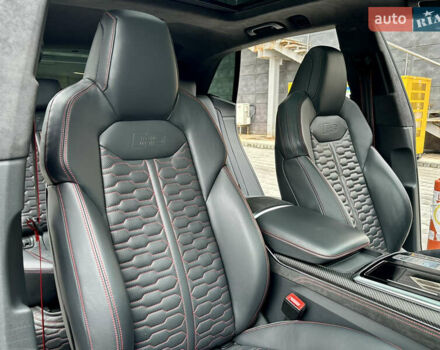 Черный Ауди RS Q8, объемом двигателя 4 л и пробегом 98 тыс. км за 84000 $, фото 43 на Automoto.ua