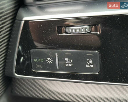 Черный Ауди RS Q8, объемом двигателя 4 л и пробегом 98 тыс. км за 84000 $, фото 72 на Automoto.ua