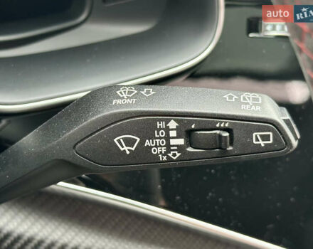 Черный Ауди RS Q8, объемом двигателя 4 л и пробегом 98 тыс. км за 84000 $, фото 68 на Automoto.ua