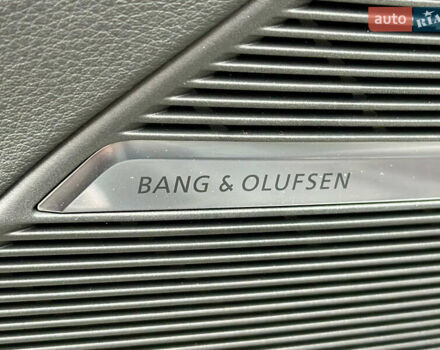 Черный Ауди RS Q8, объемом двигателя 4 л и пробегом 98 тыс. км за 84000 $, фото 54 на Automoto.ua