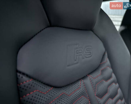 Чорний Ауді RS Q8, об'ємом двигуна 4 л та пробігом 174 тис. км за 76000 $, фото 42 на Automoto.ua