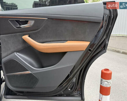 Черный Ауди RS Q8, объемом двигателя 4 л и пробегом 54 тыс. км за 94000 $, фото 61 на Automoto.ua