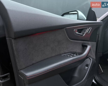 Чорний Ауді RS Q8, об'ємом двигуна 4 л та пробігом 174 тис. км за 76000 $, фото 37 на Automoto.ua