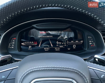 Чорний Ауді RS Q8, об'ємом двигуна 4 л та пробігом 86 тис. км за 93900 $, фото 90 на Automoto.ua