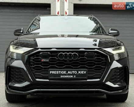 Черный Ауди RS Q8, объемом двигателя 4 л и пробегом 54 тыс. км за 94000 $, фото 5 на Automoto.ua