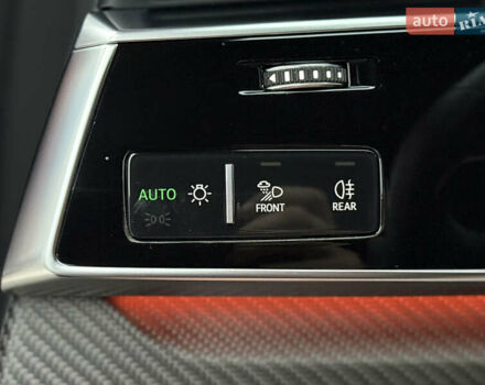 Черный Ауди RS Q8, объемом двигателя 4 л и пробегом 54 тыс. км за 94000 $, фото 69 на Automoto.ua