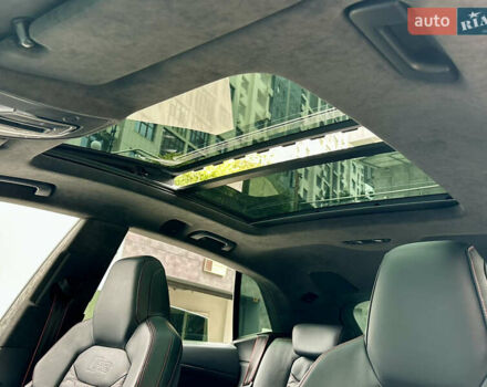 Черный Ауди RS Q8, объемом двигателя 4 л и пробегом 98 тыс. км за 84000 $, фото 85 на Automoto.ua