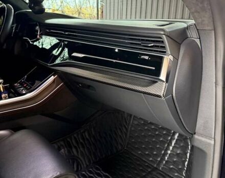 Черный Ауди RS Q8, объемом двигателя 4 л и пробегом 85 тыс. км за 104000 $, фото 1 на Automoto.ua