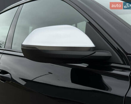 Чорний Ауді RS Q8, об'ємом двигуна 4 л та пробігом 174 тис. км за 76000 $, фото 12 на Automoto.ua