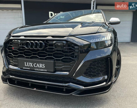 Чорний Ауді RS Q8, об'ємом двигуна 4 л та пробігом 86 тис. км за 93900 $, фото 17 на Automoto.ua