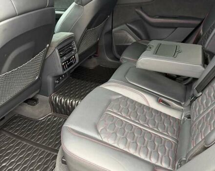 Черный Ауди RS Q8, объемом двигателя 4 л и пробегом 85 тыс. км за 104000 $, фото 22 на Automoto.ua