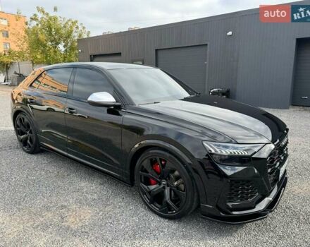 Чорний Ауді RS Q8, об'ємом двигуна 4 л та пробігом 83 тис. км за 97999 $, фото 1 на Automoto.ua